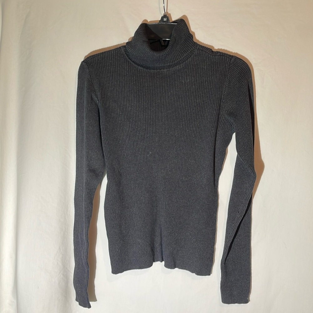 Gap Charcoal Gray Turtleneck